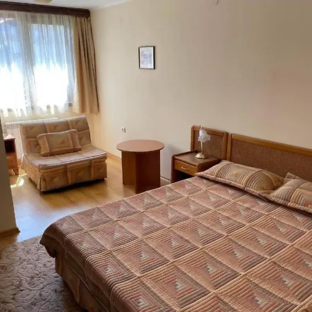 Kalaydzhiev - къща с 5 спални *